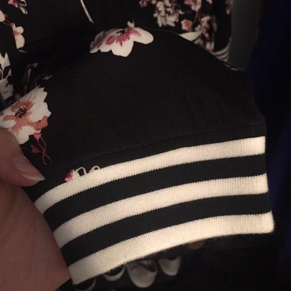 Jacket - Picture 2 of 3